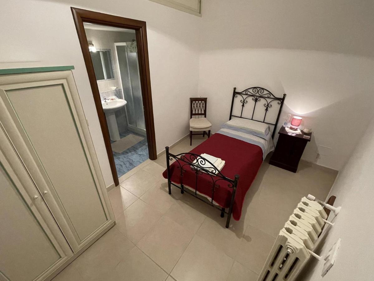 B&B Caterina Biccari Bagian luar foto