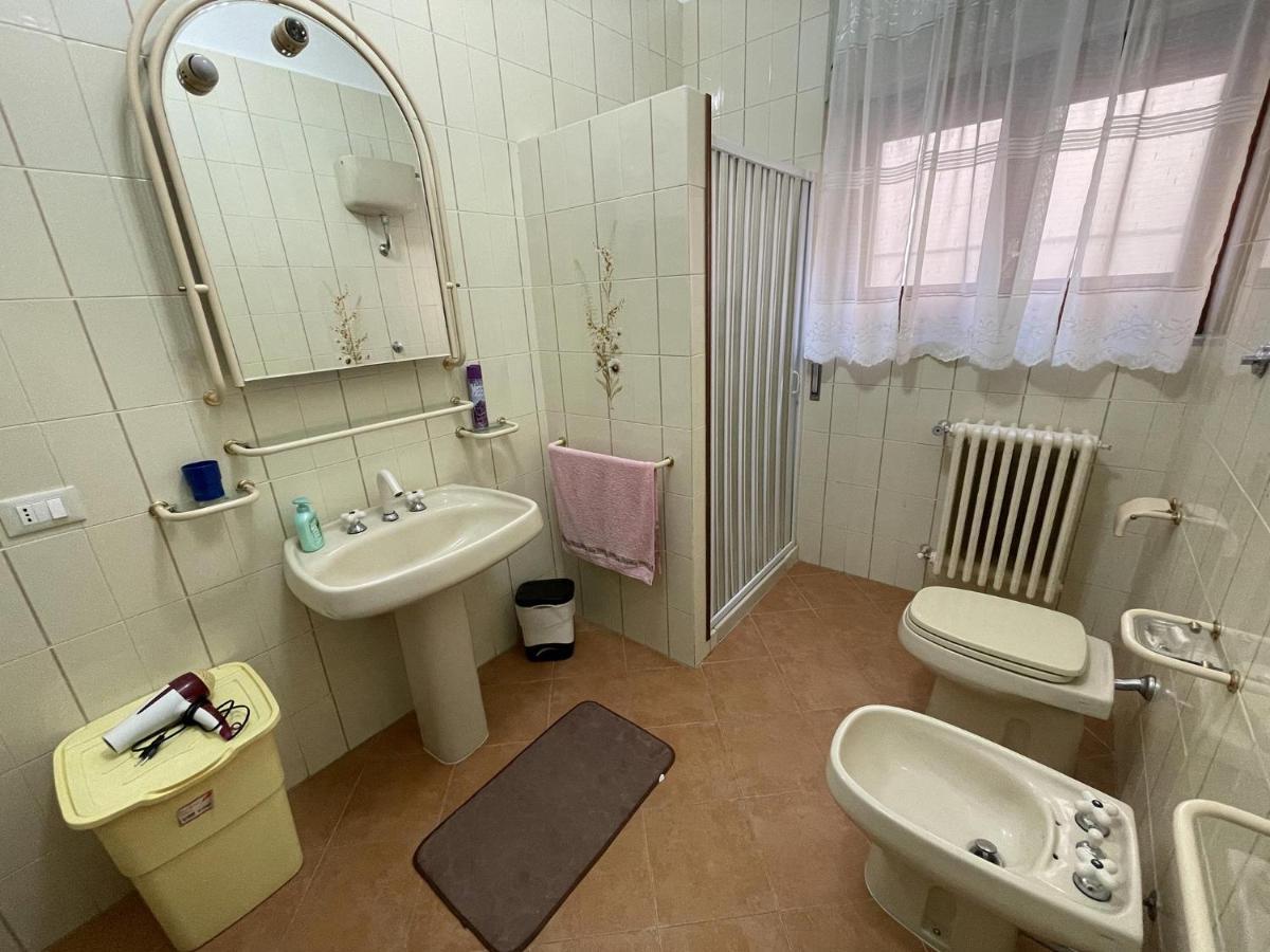B&B Caterina Biccari Bagian luar foto
