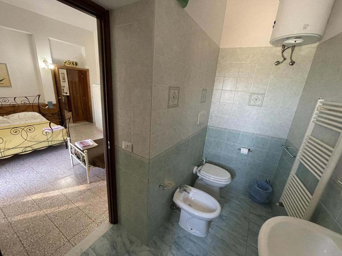 B&B Caterina Biccari Bagian luar foto