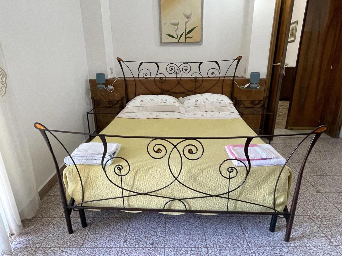 B&B Caterina Biccari Bagian luar foto